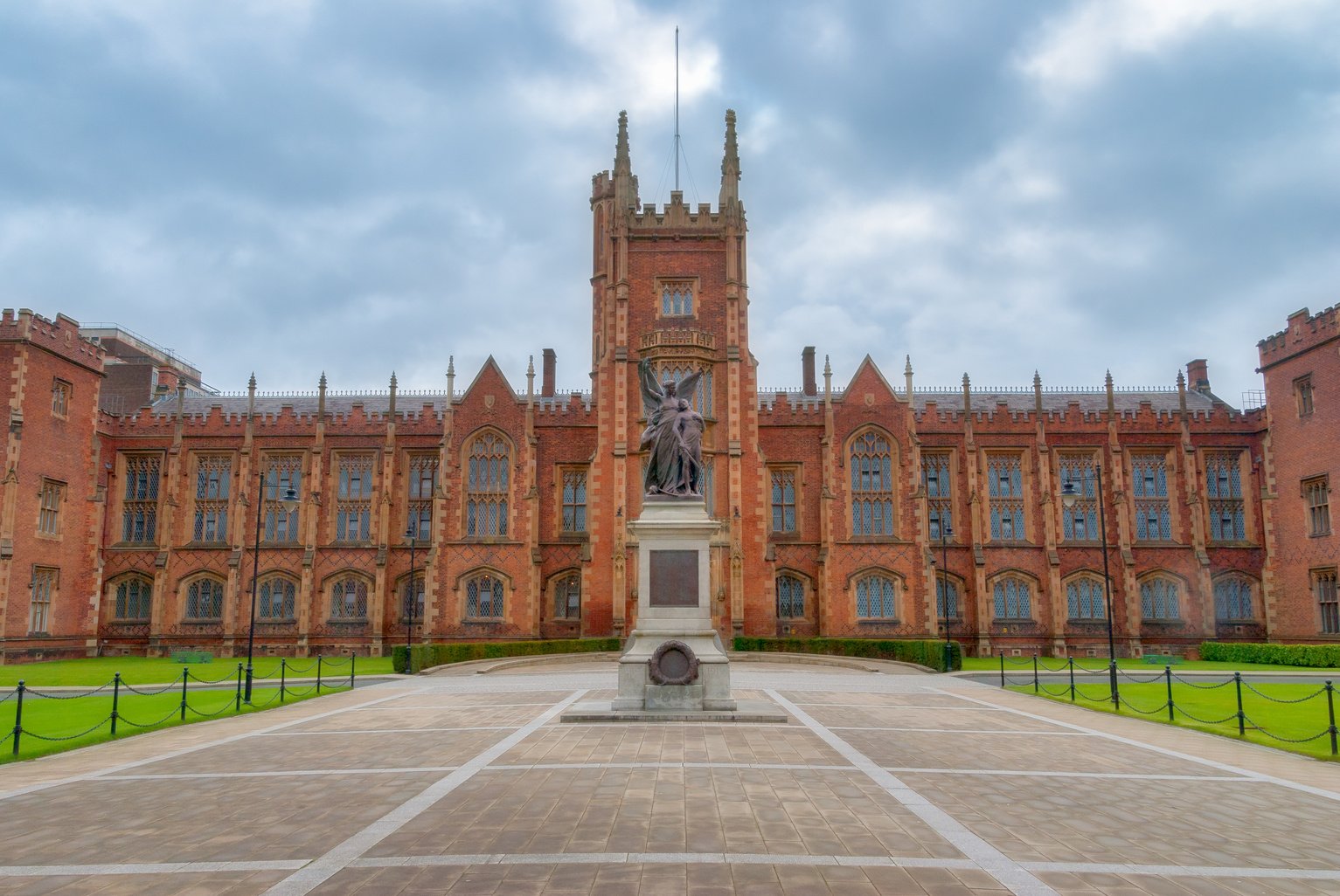 The Queen's University of Belfast